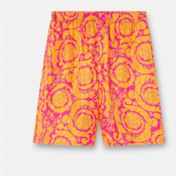 Versace - Picture 4 of 9